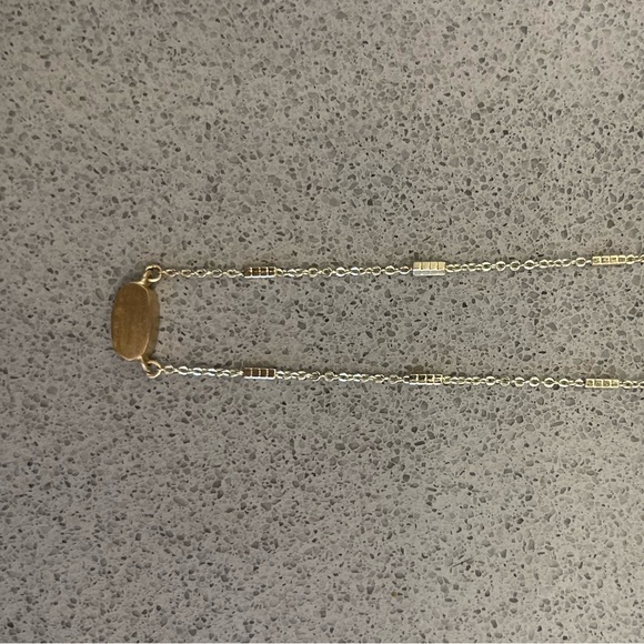 Kendra Scott Necklace - Picture 2 of 3